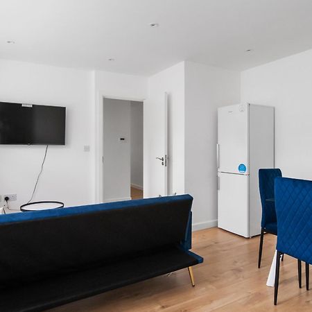 Livestay-Modern Apartments Building In Aylesbury Aylesbury (Buckinghamshire) Exterior photo