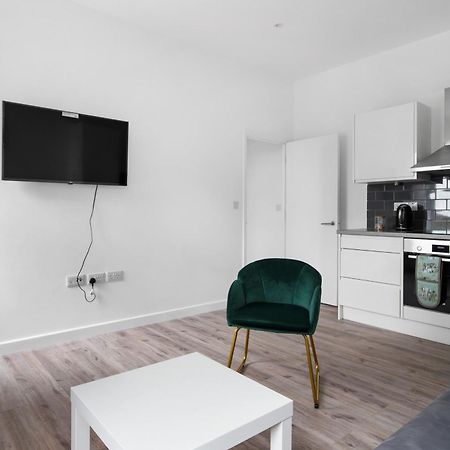 Livestay-Modern Apartments Building In Aylesbury Aylesbury (Buckinghamshire) Exterior photo