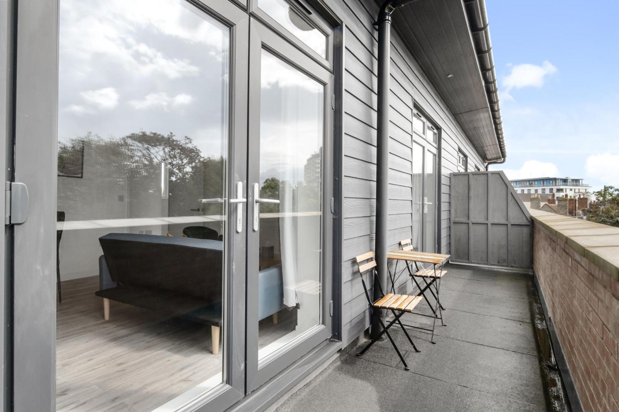 Livestay-Modern Apartments Building In Aylesbury Aylesbury (Buckinghamshire) Exterior photo