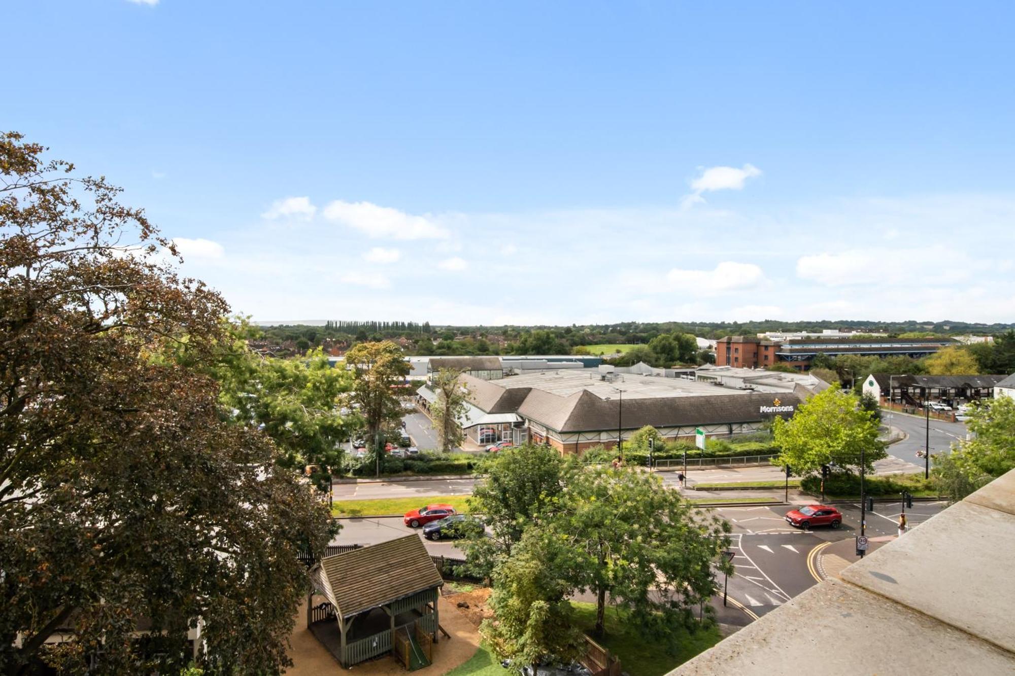 Livestay-Modern Apartments Building In Aylesbury Aylesbury (Buckinghamshire) Exterior photo